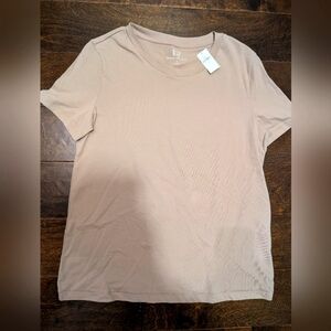 Women's GAP T-shirt.  New with tags.  Size Small. Tan color